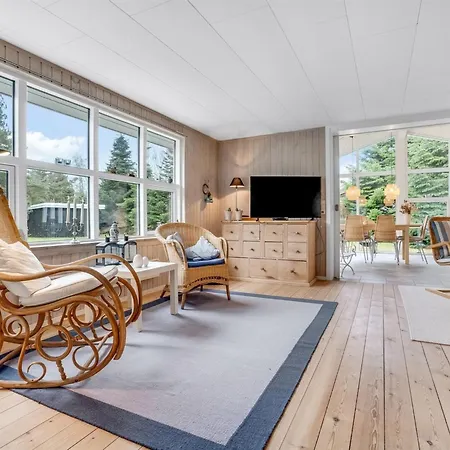 Oddi - 500m From The Sea By Interhome *