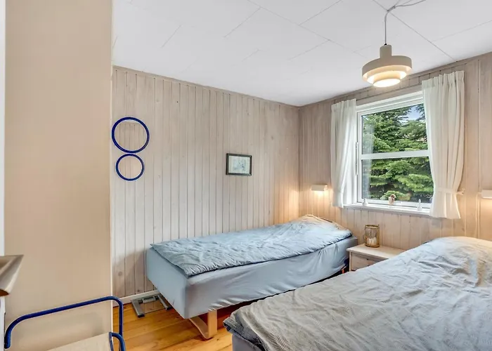 Oddi - 500m From The Sea By Interhome Nyaraló *